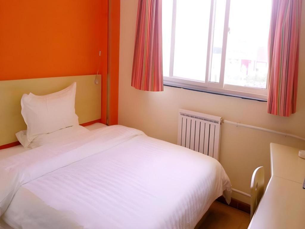 7 Days Inn Luzhou Commercial Pedestrian Street Center Exterior foto